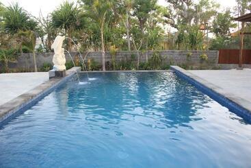 هتل Bagus Dream Beach Villa Lembongan