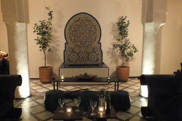 ریاض Dar Faracha Fes
