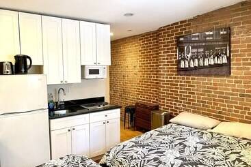 The Nomad Suites & Apartments