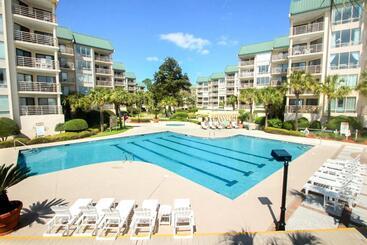 Villamare Resort