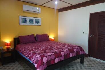 هاستل Sea Breeze House, Naiplao Beach