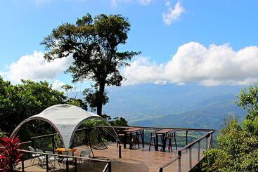 تختخواب و صبحانه The Lodge At Reventazon River Mountain Ranch