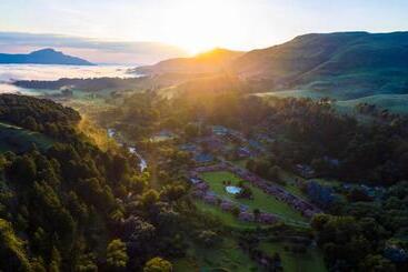 Gooderson Drakensberg Gardens Golf & Spa Resort