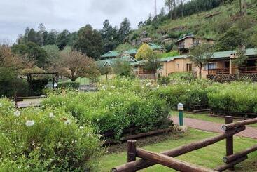 Gooderson Drakensberg Gardens Golf & Spa Resort