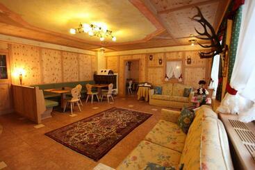 فندق Albergo Centrale