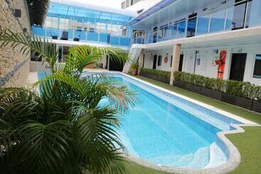 هتل Casa Morales