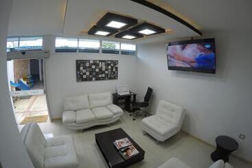 هتل Casa Morales
