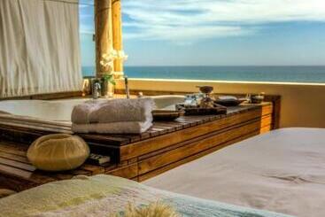 هتل Dco Suites Lounge & Spa
