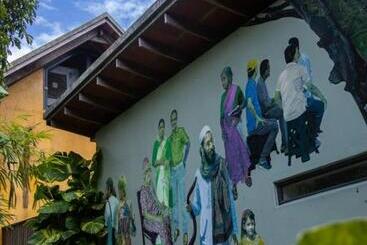 هتل The Postcard Mandalay Hall, Kochi