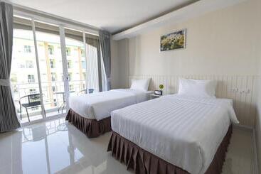 هتل The Royal P Phuket Sha Plus