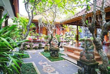 פנסיון Jungut Guest House