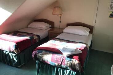 پانسیون The Royal Crown Guest House