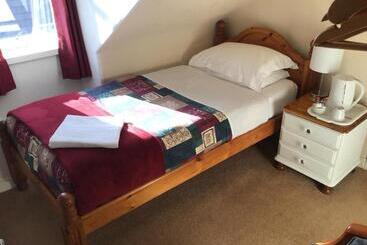 پانسیون The Royal Crown Guest House