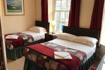 پانسیون The Royal Crown Guest House
