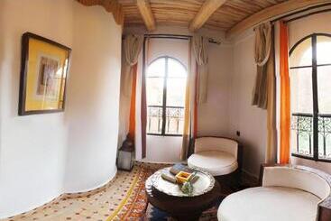 هتل Auberge Chez Pierre