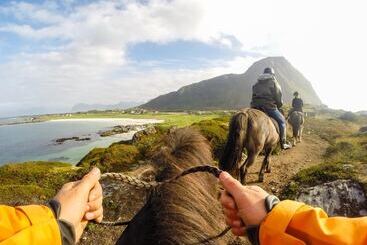 هتل Lofoten Links Lodges