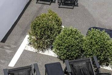 هتل She Mykonos Boutique