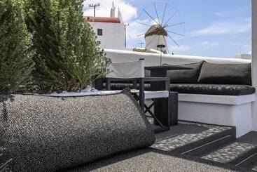 هتل She Mykonos Boutique