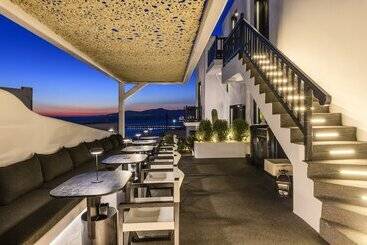 هتل She Mykonos Boutique