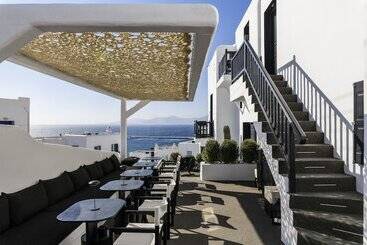 هتل She Mykonos Boutique