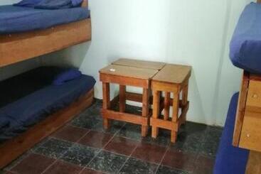هتل Waterfall Hostel