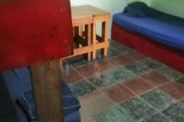 هتل Waterfall Hostel