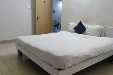 فندق Cyc 005 Udaya Elite Apartments