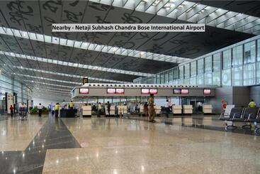 هتل Flagship Airlink Stays