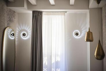 هتل Luxury Suites Rocopom   Lake Front
