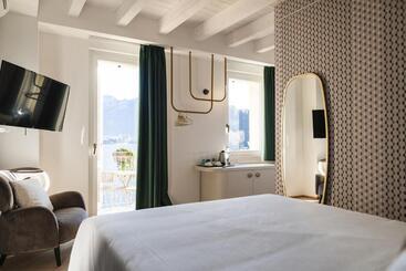 هتل Luxury Suites Rocopom   Lake Front