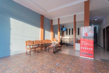 هتل Reddoorz Syariah Near Jalan Jakarta Samarinda