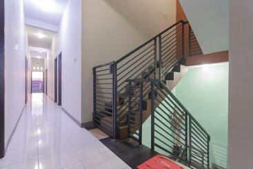 هتل Reddoorz Syariah Near Jalan Jakarta Samarinda