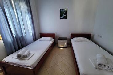 پانسیون Guesthouse Redilka