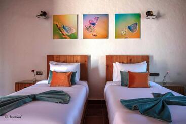 پانسیون Room In Bungalow   Bungalow Double 14   El Cortijo Chefchaeun Hotel Spa