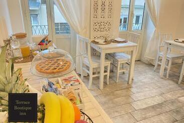 پانسیون Terrace Boutique Inn