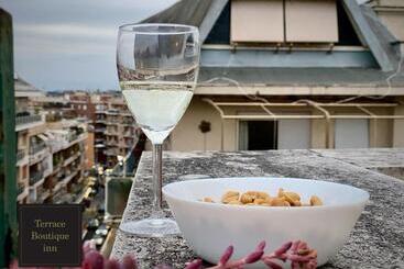 پانسیون Terrace Boutique Inn