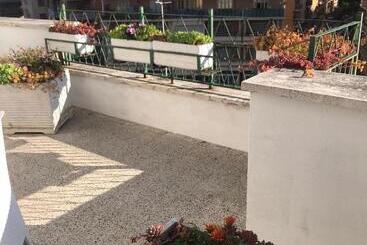 پانسیون Terrace Boutique Inn