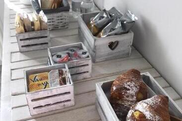 پانسیون Terrace Boutique Inn