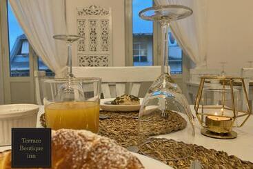 پانسیون Terrace Boutique Inn