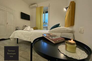 پانسیون Terrace Boutique Inn