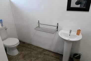 تختخواب و صبحانه Fountain Villa