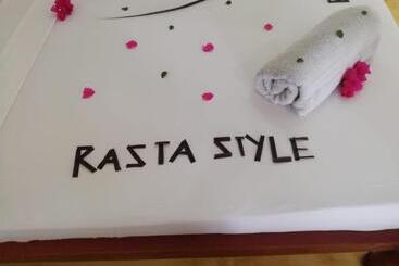 تختخواب و صبحانه Kendwa Carletto Style