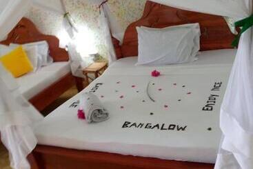 تختخواب و صبحانه Kendwa Carletto Style