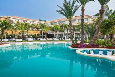 هتل Barcelo La Nucia Palms