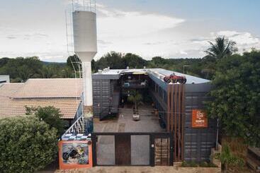 Bonito Motobox   Hotel Container