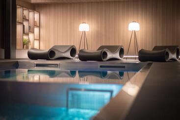 هتل L  Hôtel & Spa Ribeauville  Haut Koenigsbourg