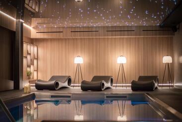 هتل L  Hôtel & Spa Ribeauville  Haut Koenigsbourg