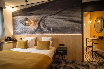 هتل L  Hôtel & Spa Ribeauville  Haut Koenigsbourg