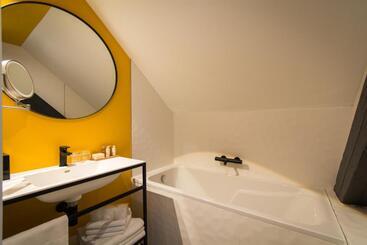 هتل L  Hôtel & Spa Ribeauville  Haut Koenigsbourg