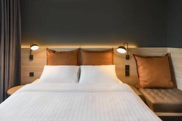 هتل Moxy Dresden Neustadt